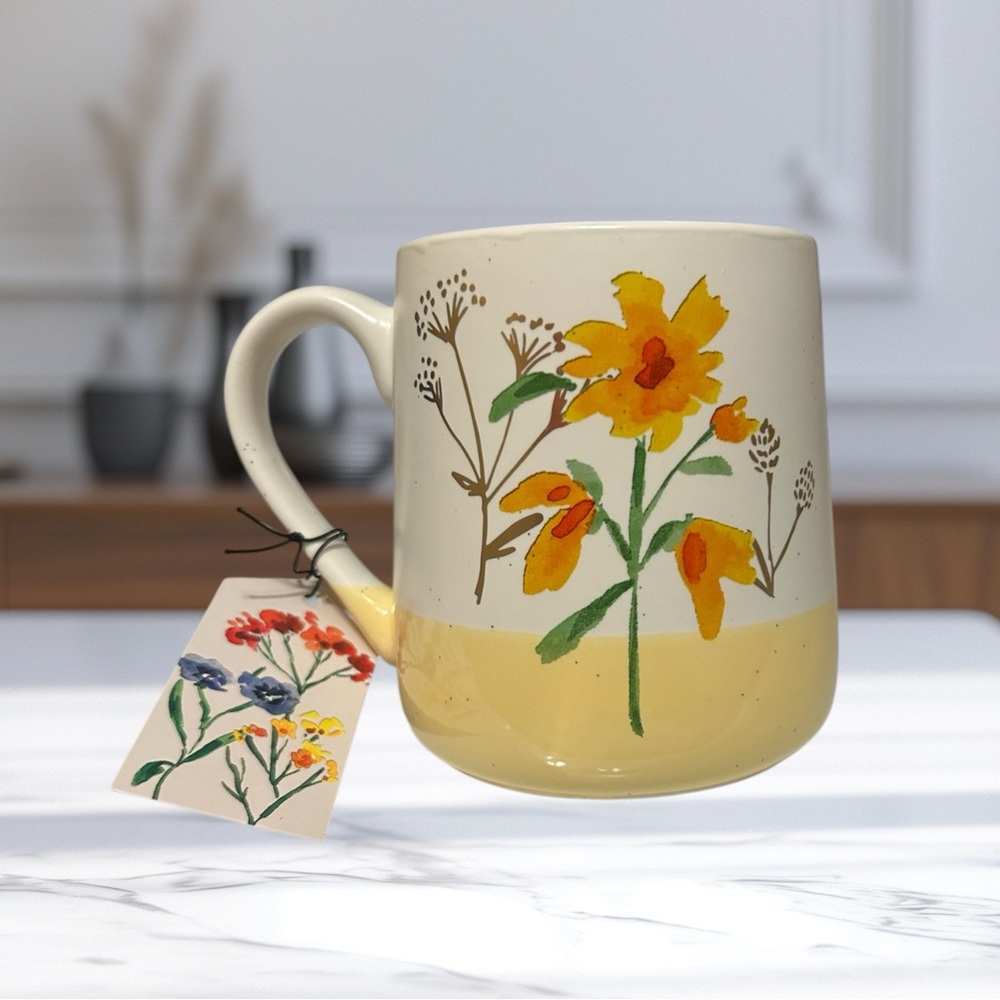 Morning Meadow Oversized Yellow Orange Floral Design Mug Vintage Style Cup NWT